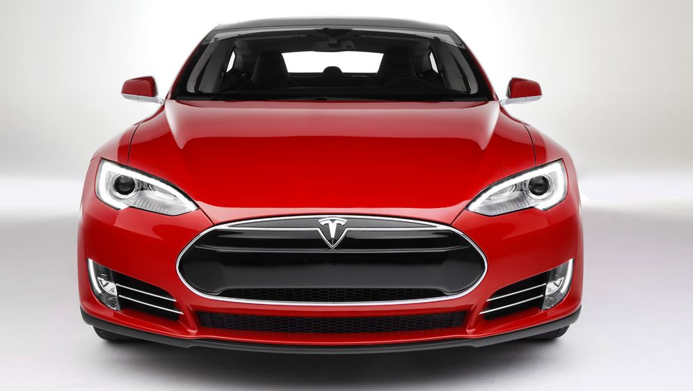 Tesla službeno najavio novi model svog električnog automobila — Model 3