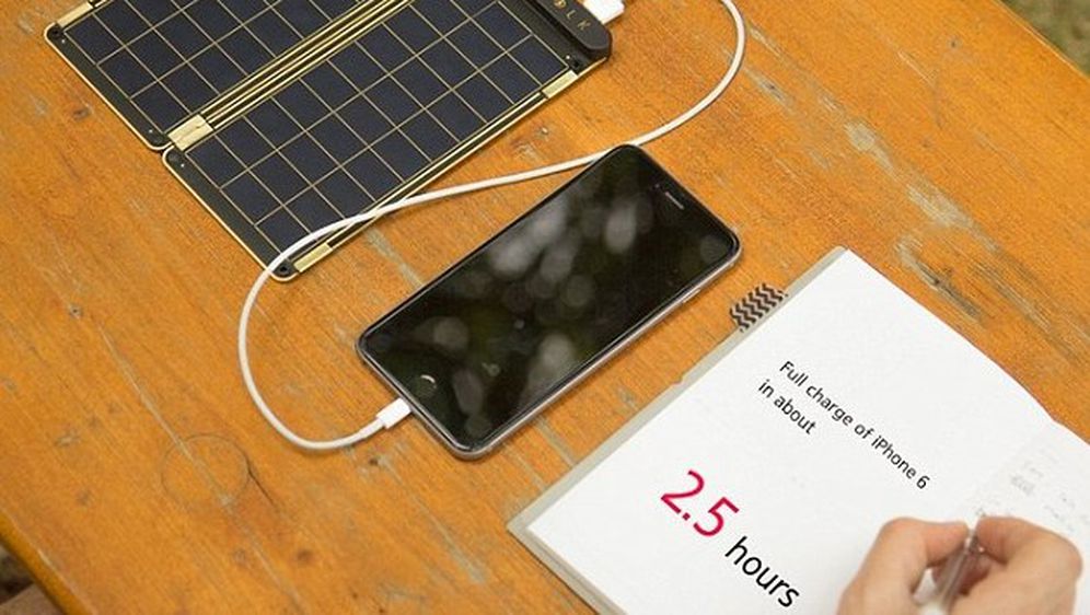 Kraj praznim baterijama: Stigao solarni panel za telefone