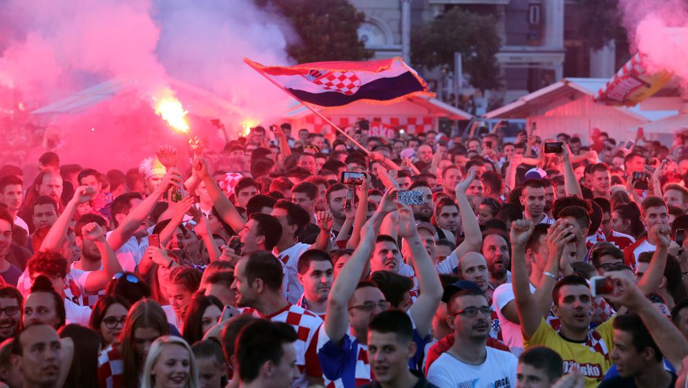 Navijači diljem Hrvatske bodre hrvatsku nogometnu reprezentaciju