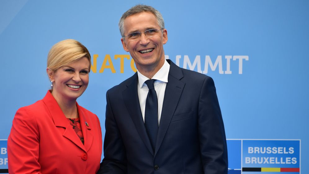Kolinda Grabar-Kitarović i glavni tajnik NATO-a Jens Stoltenberg (Foto: AFP)