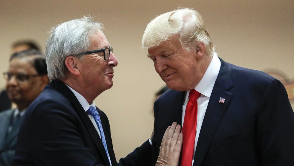Jean-Claude Juncker i Donald Trump (Foto: Arhiva/AFP)