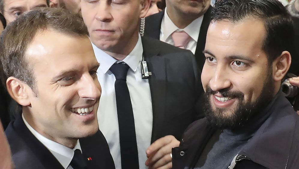 Macron i Benalla (Foto: AFP)