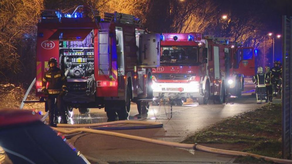 Vatrogasci gase požar u Zadru (Foto: Dnevnik.hr) - 2