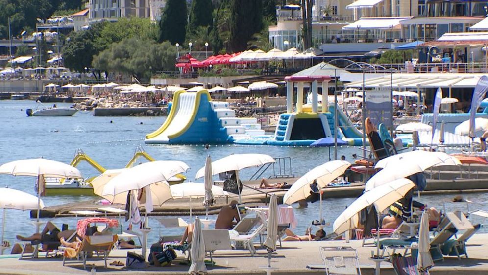 Gužve u prometu zbog turista - 1