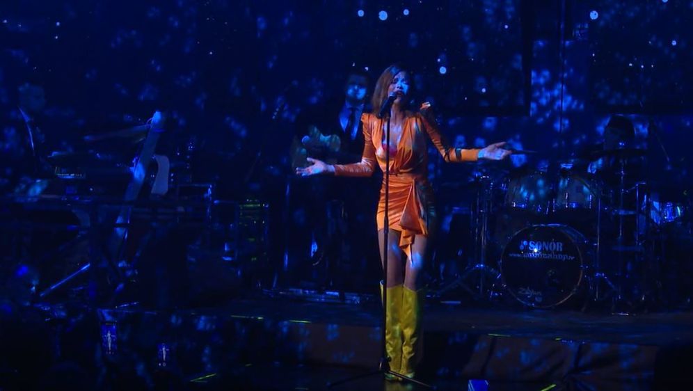 In Magazin: Padovi poznatih na nastupima - 1