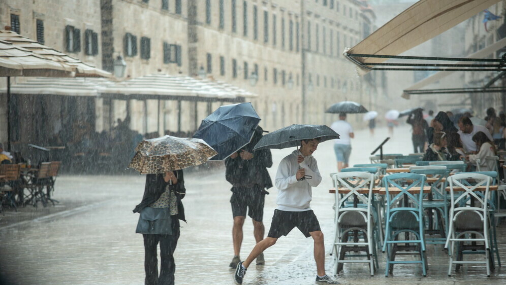 Kiša na Stradunu - 13