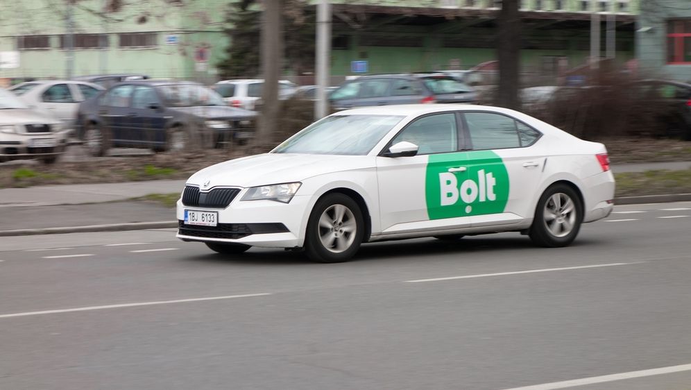 Bolt taxi služba