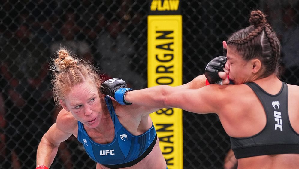 Holly Holm i Mayra Bueno Silva