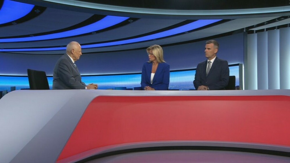 Meteorolog Ivan Čačić u studiju Dnevnika Nove TV - 1