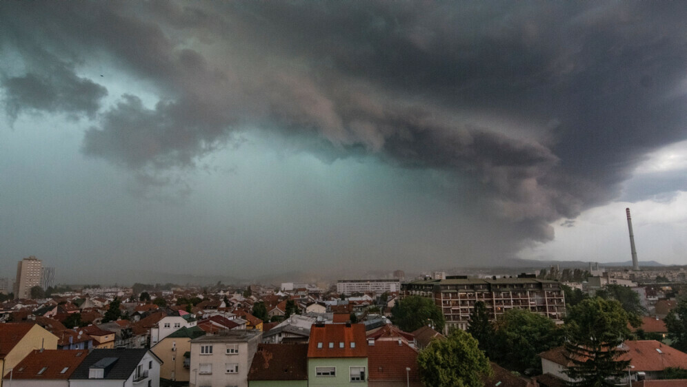 Oblaci nad Zagrebom prije strašne oluje - 1