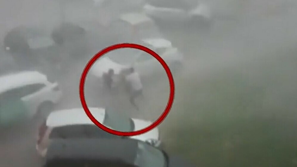 Žena traži spasioca - 2