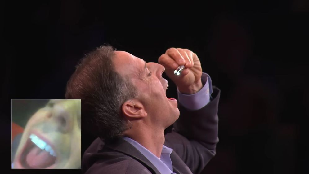 Alex Luebke guta Pillbot