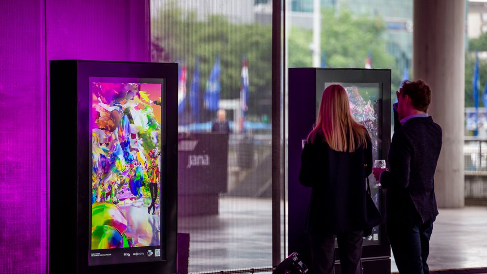 Izložba NFT radova u sklopu Web3 konferencije