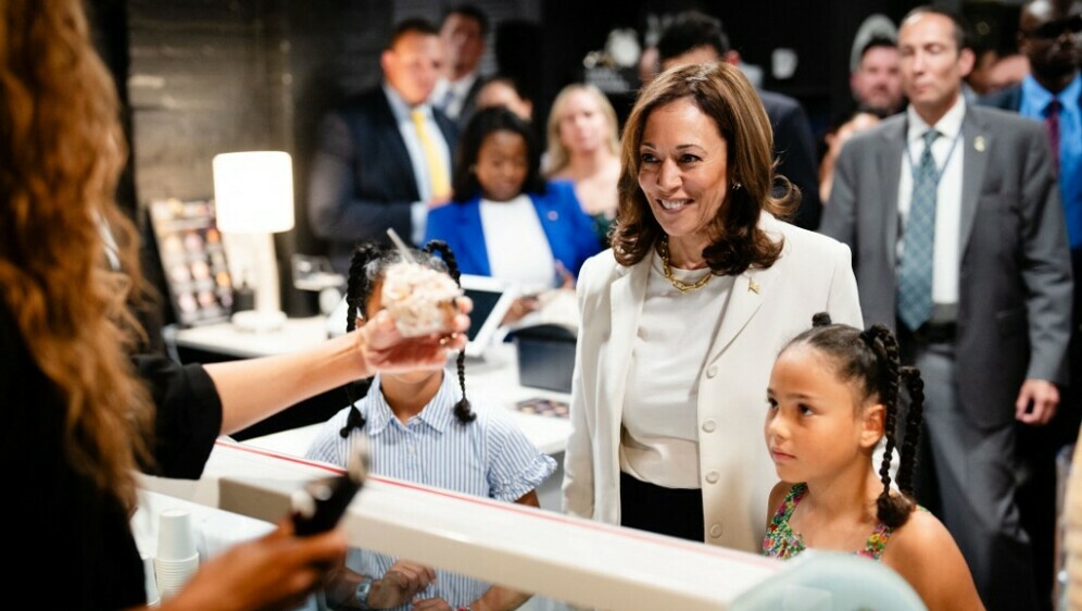 Kamala Harris i dalje je u kampanji unatoč pozivima Joeu Bidenu da napusti utrku