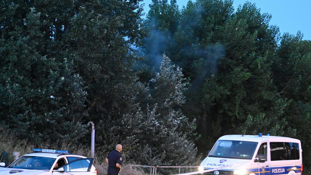 U blizini poduzeća, zaštitar je upotrijebio vatreno oružje