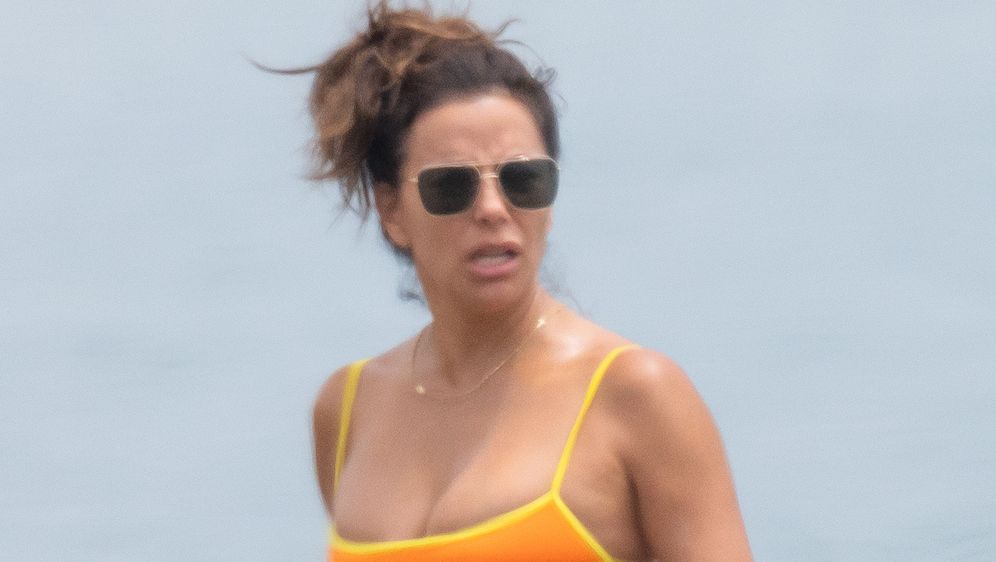 Eva Longoria Baston u bikiniju brenda Goi na plaži u Marbelli