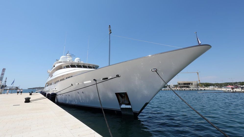 Superjahta Prediction - 1