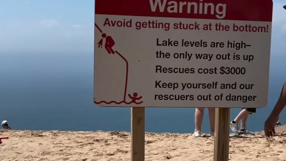 Znak upozorenja na plaži