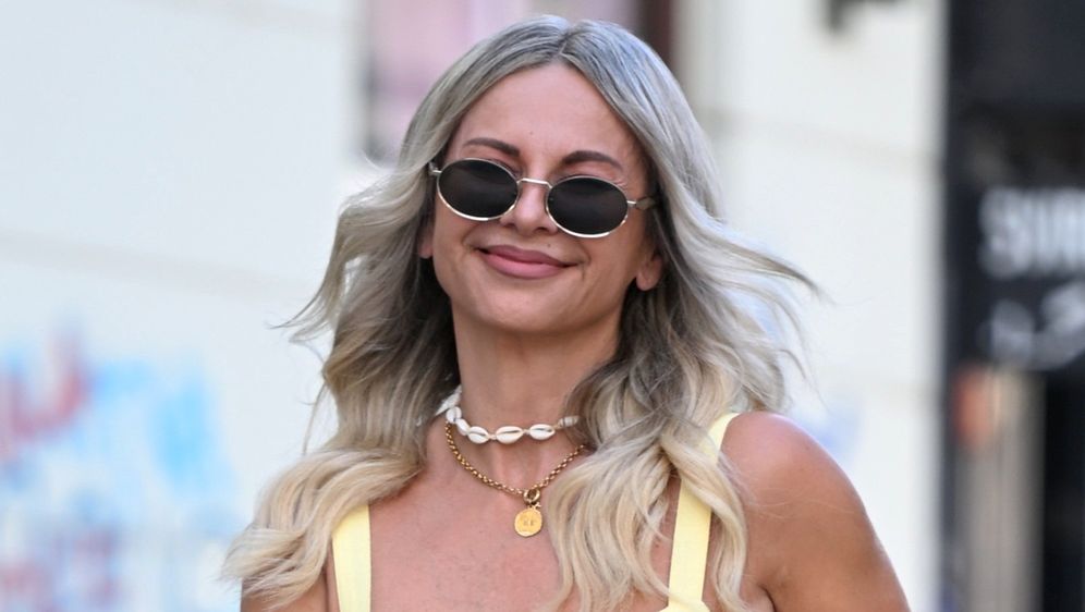 Street style izdanje ljepotice iz Zagreba u maslac žutoj nijansi