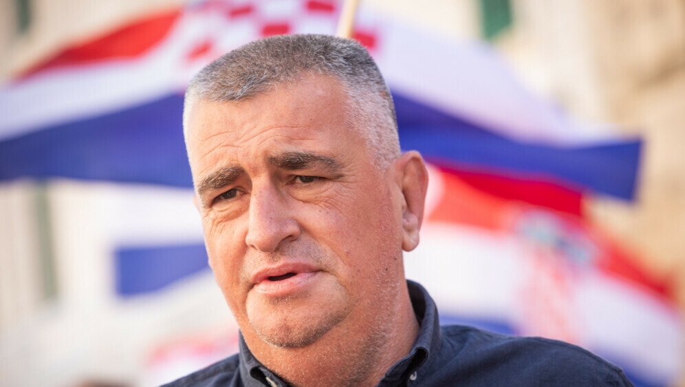 Bulju premijerova fotka dignula tlak: "Licemjerje na kvadrat! Thompson  ujedinjuje, a Plenković iseljava hrvatske ljude"