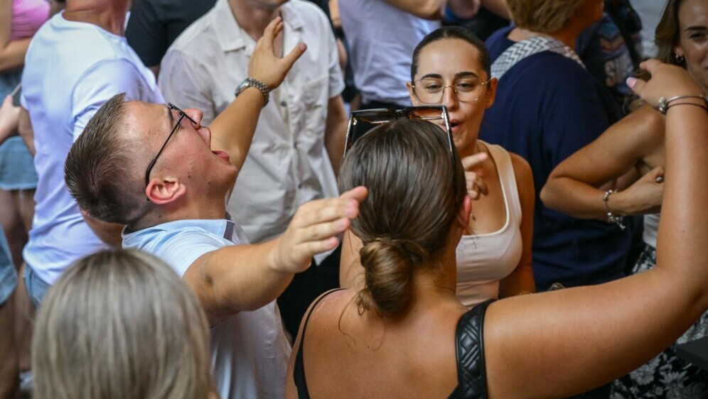 Atmosfera u centru Zagreba uoči Thompsonova koncerta