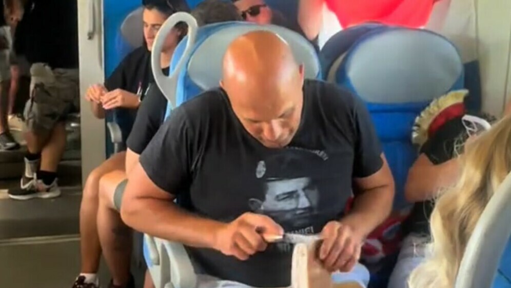 Gozba u vlaku