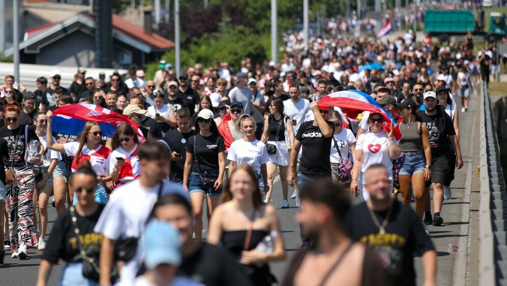 Thompsonovi fanovi idu prema Hipodromu
