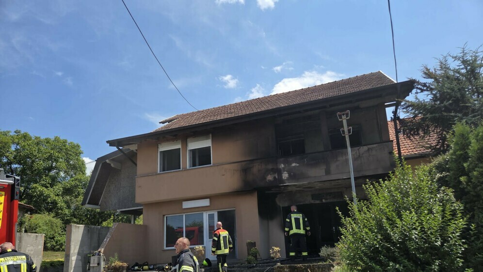 Požar kuće u Kloštar Ivaniću - 1