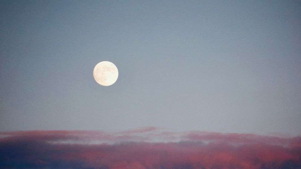 Srpanjski puni Mjesec