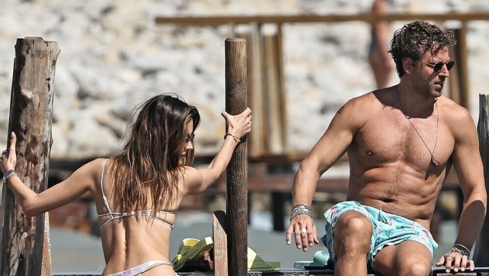 Alessandra Ambrosio, Buck Palmer