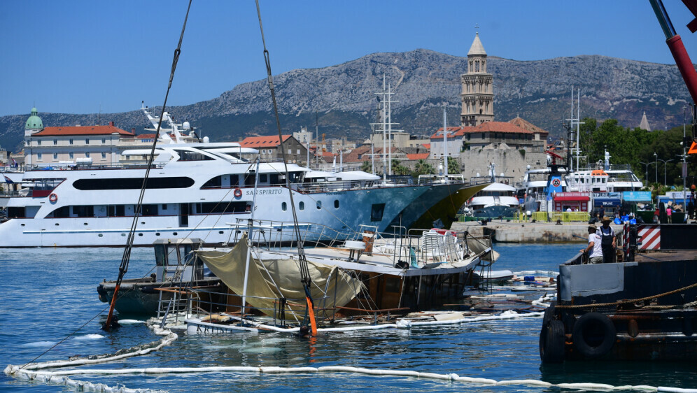 Potonuli brod u Splitu