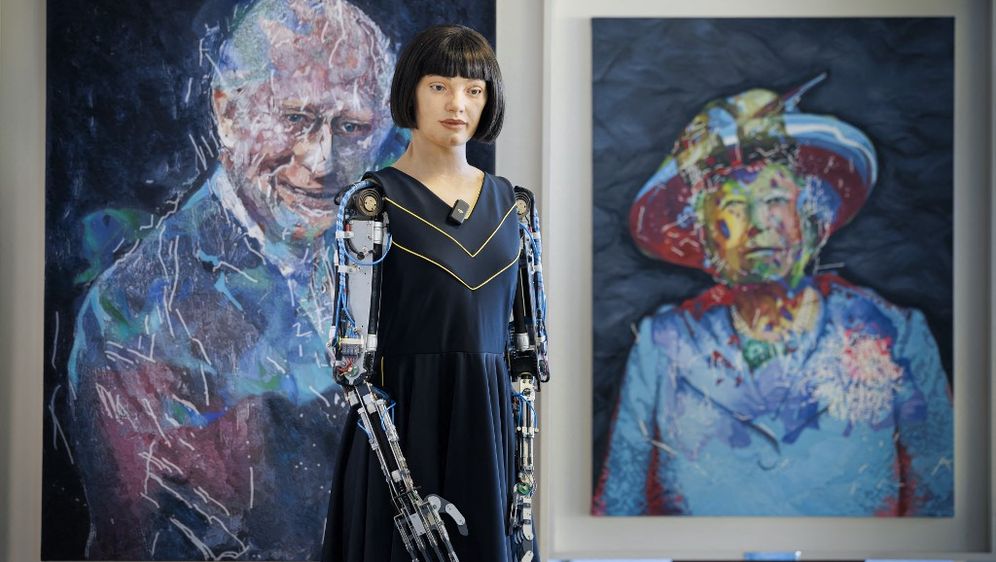 AI portret kralja Charlesa III. i Ai-Da