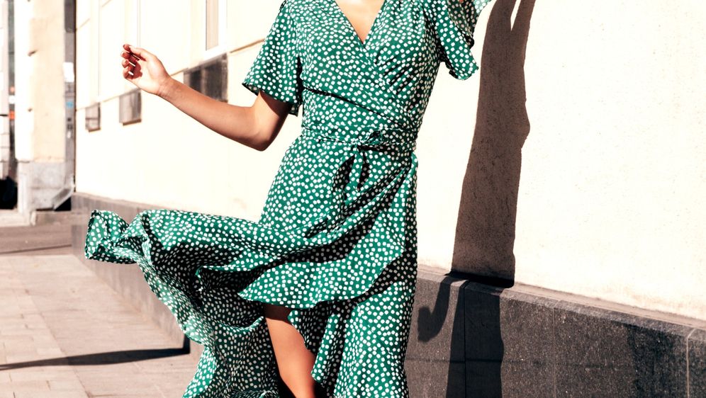 Sniženja su idealna prilika za kupovinu haljina i suknji