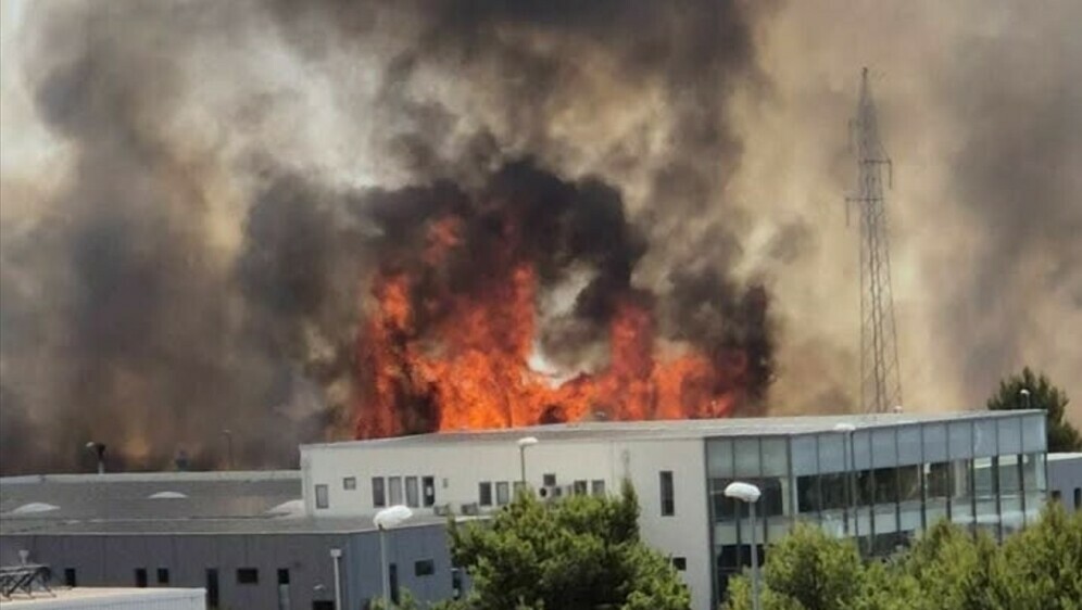 Požar u industrijskoj zoni Podi u Šibeniku