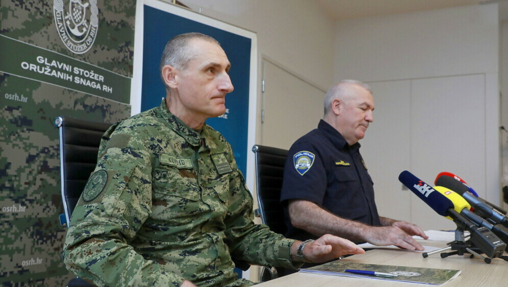 Konferencija za medije Tihomira Kundida i Nikole Miline o svecanom vojnom mimohodu - 9