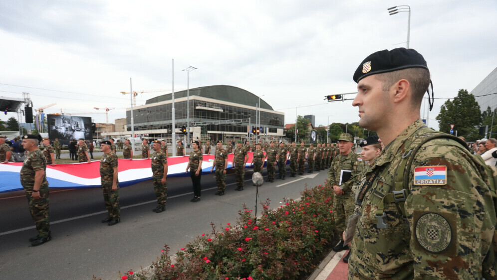 Generalna proba za vojni mimohod - 13
