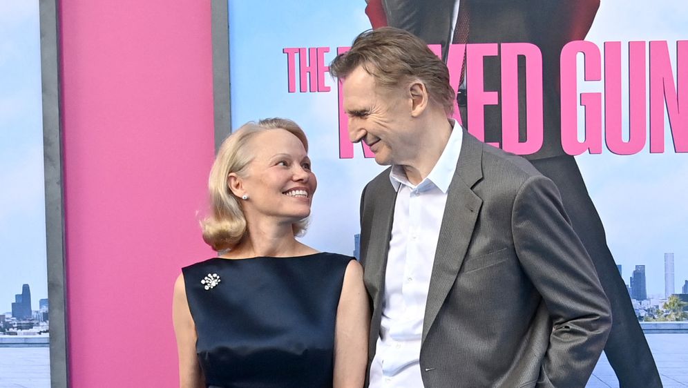 Pamela Anderson i Liam Neeson oduševili su svijet svojom kemijom i prisnošću