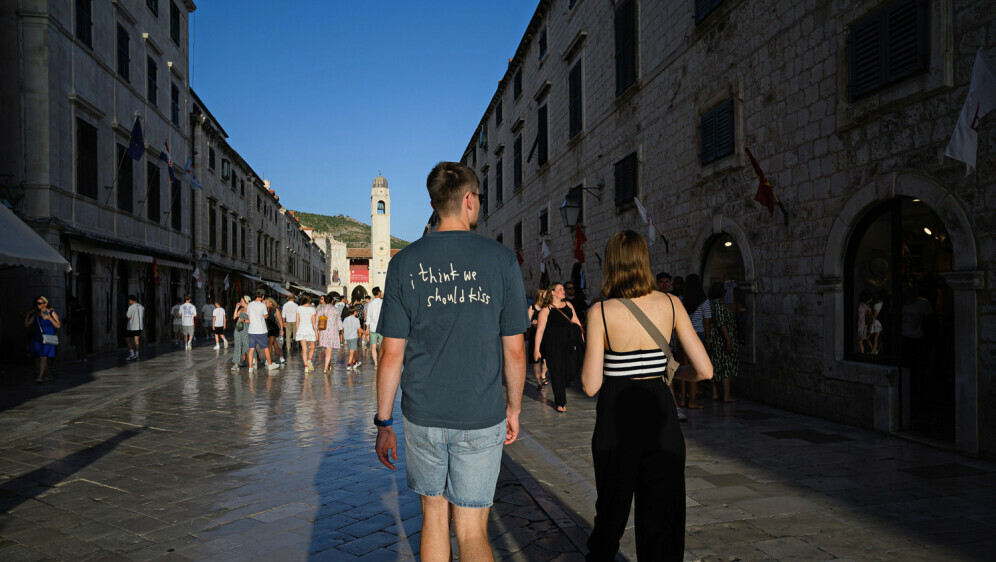 Mladi u Dubrovniku, ilustracija