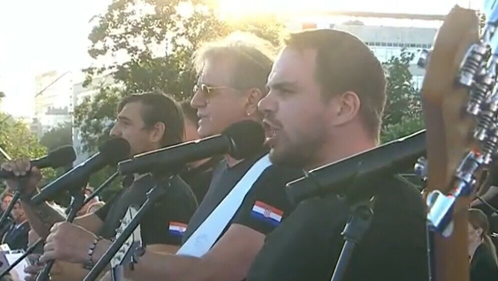 Hrvatske ruže na mimohodu