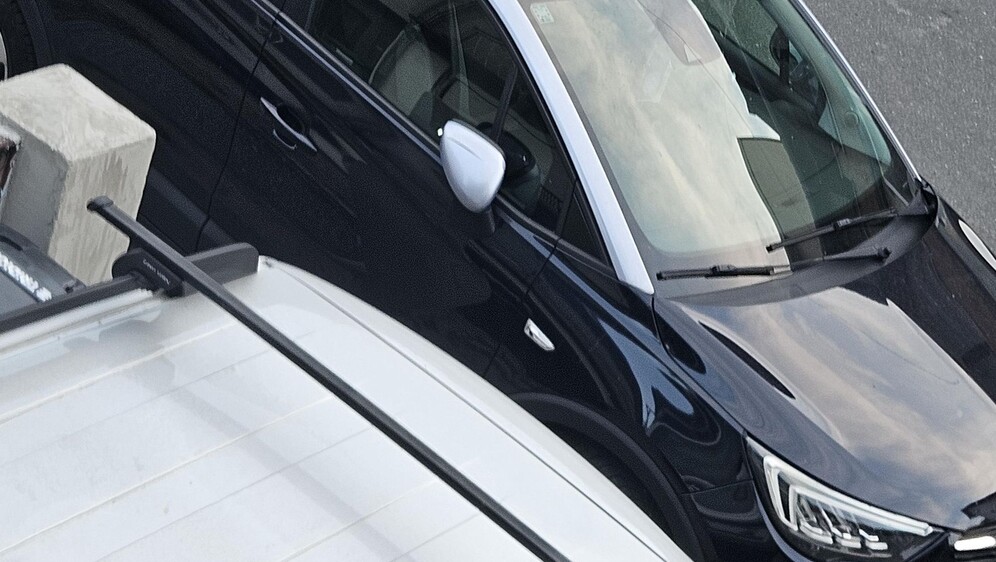 Auto na suncu