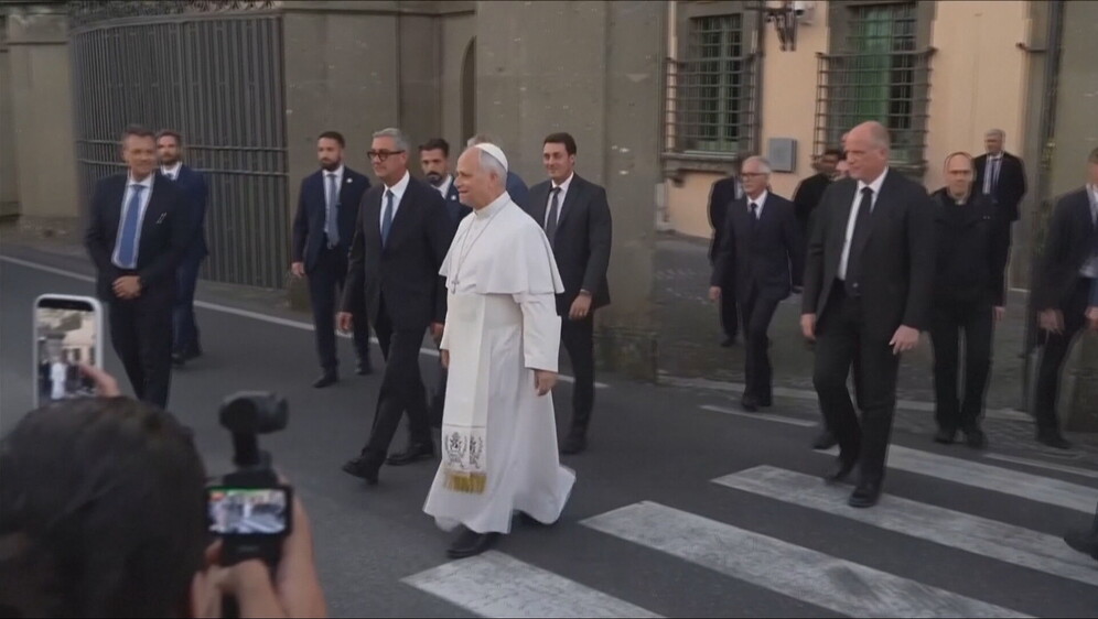 Papa Lav XIV.
