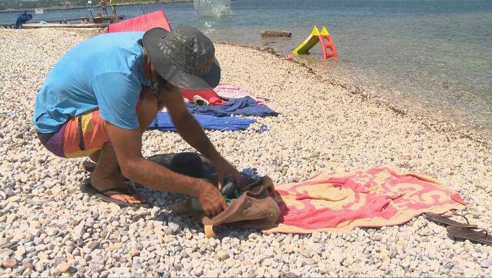 Krađe na plažama - 4