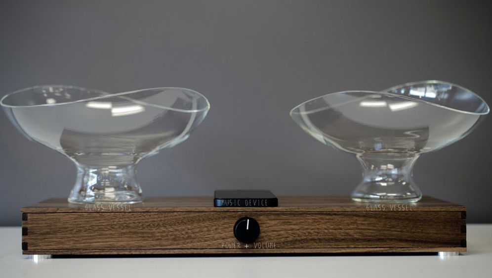 Uređaj koji pretvara obične čaše u zvučnike