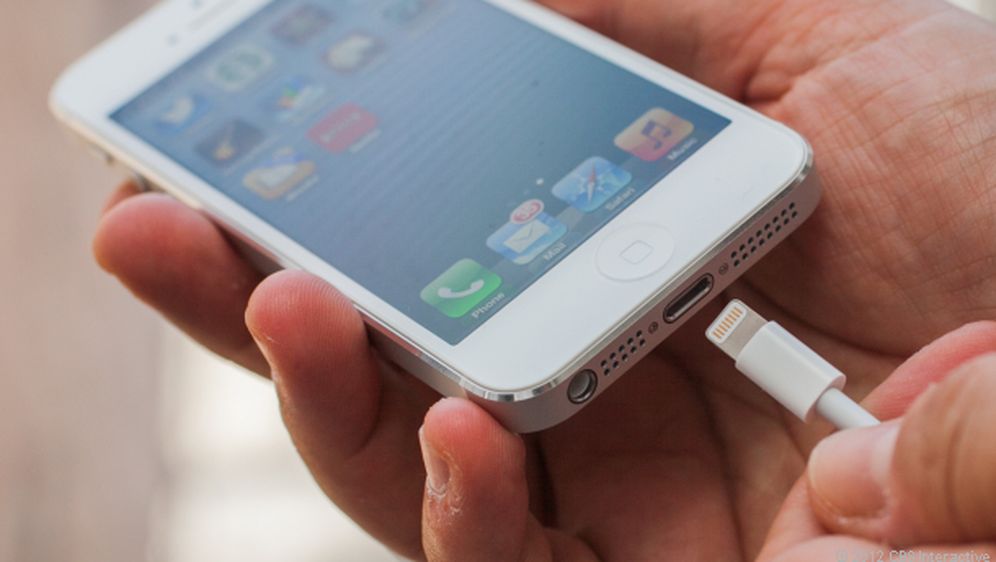 Imate li ovaj punjač za svoj iPhone? Radi sigurnosti, Apple će vam ga zamijeniti besplatno