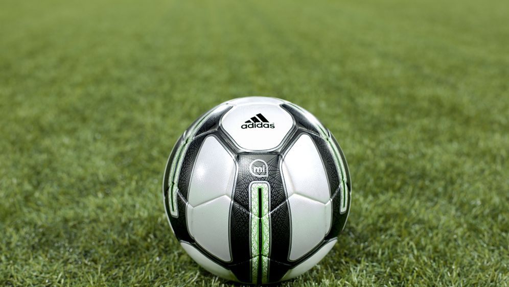 Adidasova pametna lopta pomaže nogometašima da usavrše svoje udarce