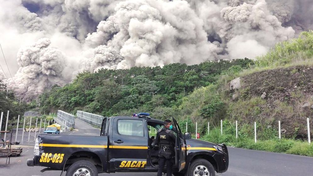 Erupcija vulkana Fuego u Gvatemali (Foto: AFP) - 4