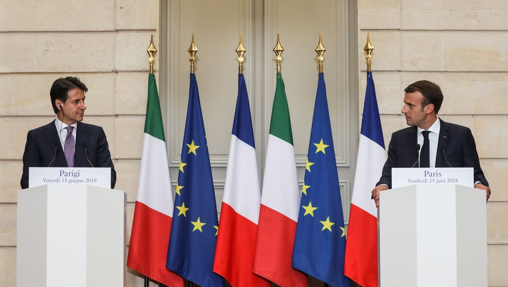 Talijanski premijer Giuseppe Conte i francuski predsjednik Emmanuel Macron (Foto: AFP)