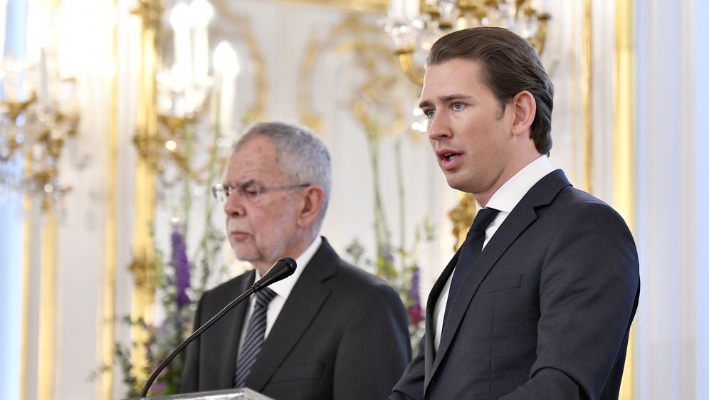 Austrijski predsjednik Alexander Van der Bellen i kancelar Sebastian Kurz (Foto: AFP)