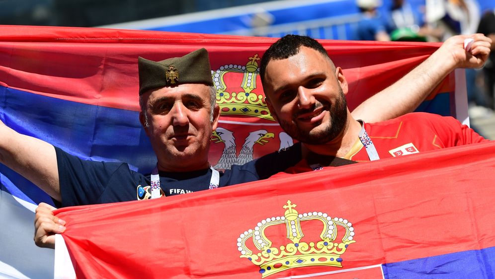 Srpski navijači (Foto: AFP)