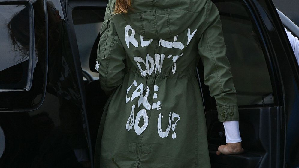 Zarina jakna s porukom koja je podijelila javnost